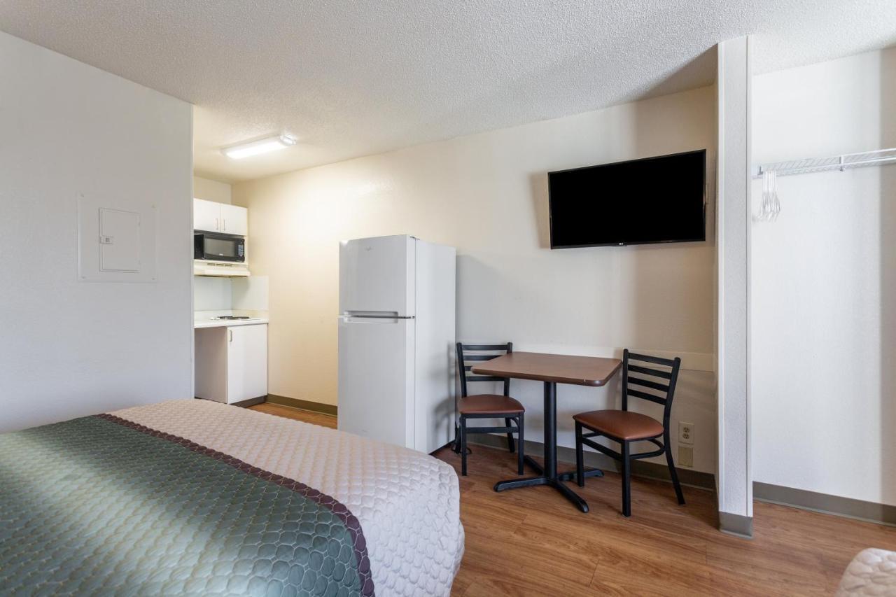 Hometowne Studios By Red Roof Nashville - Airport/Briley Pkwy Exteriér fotografie